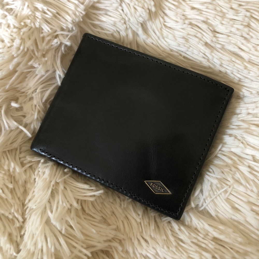 Men’s Fossil RFID Ryan wallet NWT